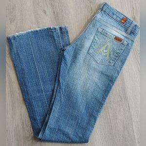 7 for all Mankind A Pocket Green Embroidery, Rare, 29 x 32.5inseam